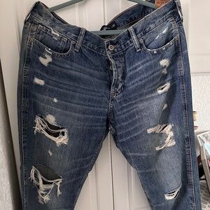 Hollister Vintage Boyfriend Jeans